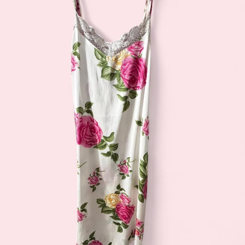 Cozee corner floral robe and